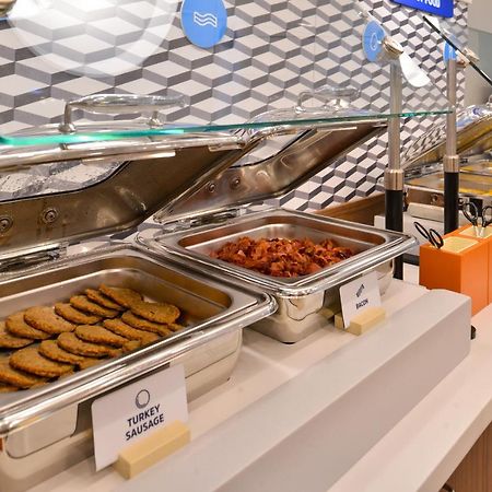 Holiday Inn Express - Fall River North Ngoại thất bức ảnh