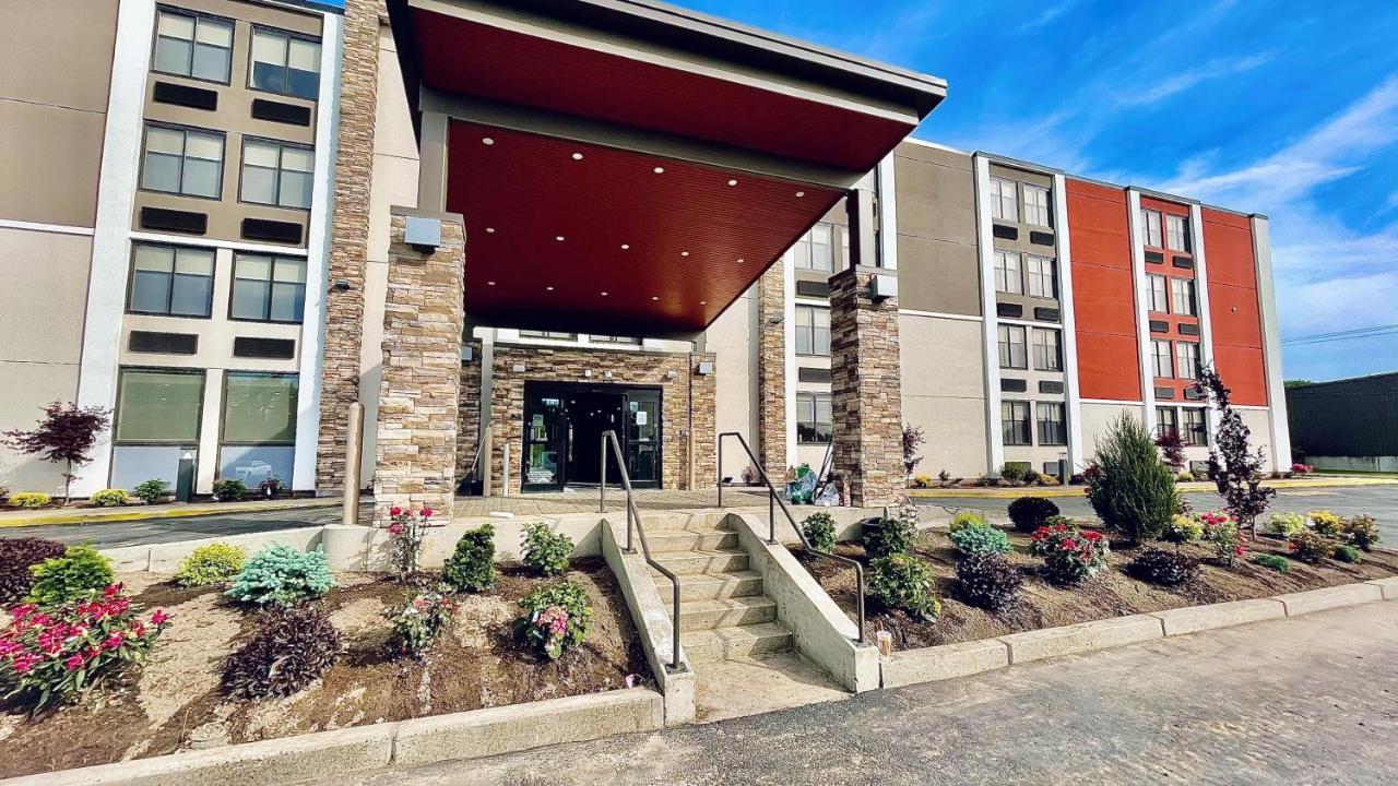 Holiday Inn Express - Fall River North Ngoại thất bức ảnh