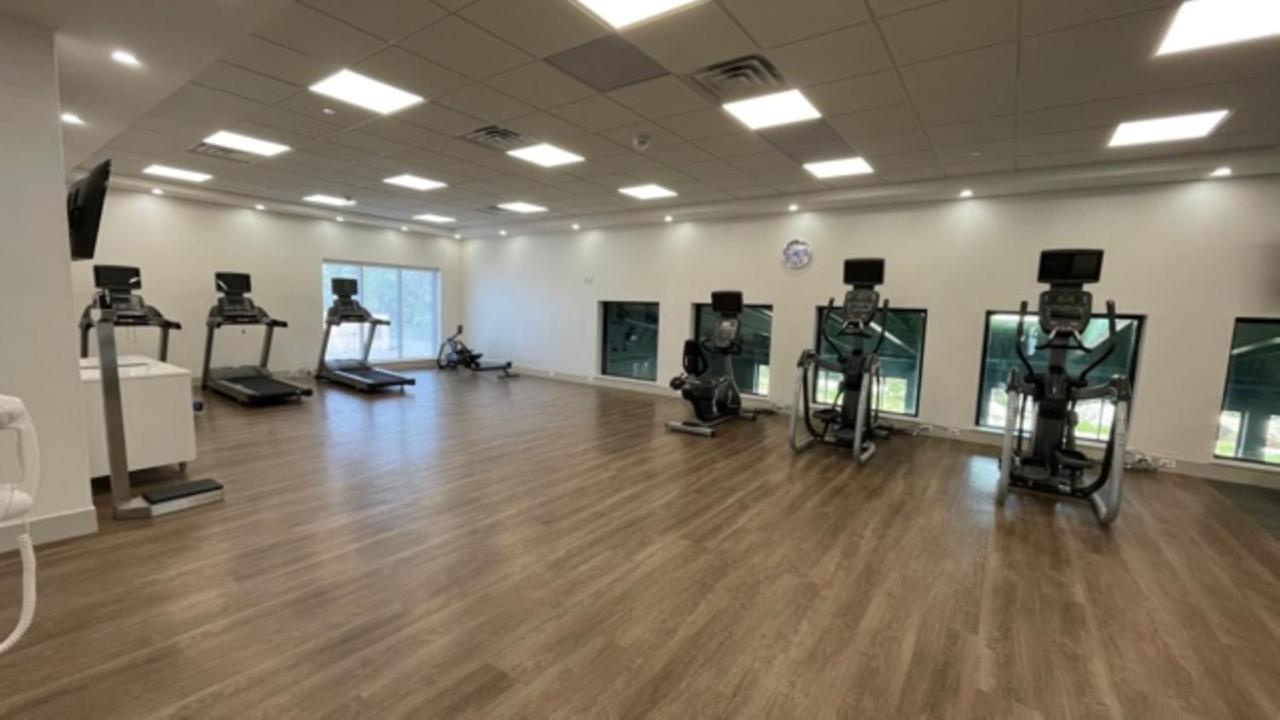 Holiday Inn Express - Fall River North Ngoại thất bức ảnh