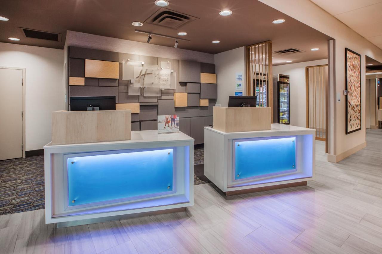 Holiday Inn Express - Fall River North Ngoại thất bức ảnh