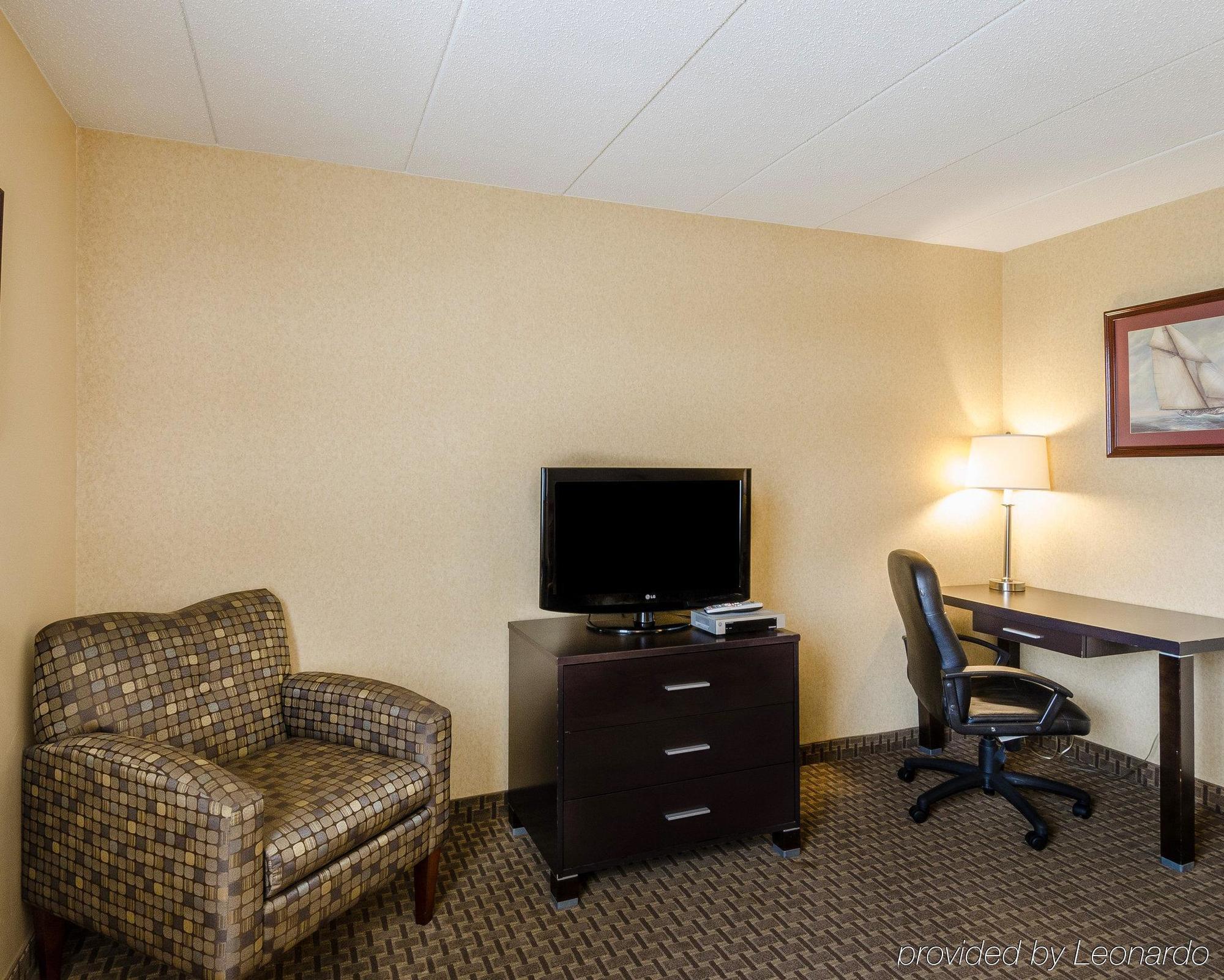 Holiday Inn Express - Fall River North Ngoại thất bức ảnh