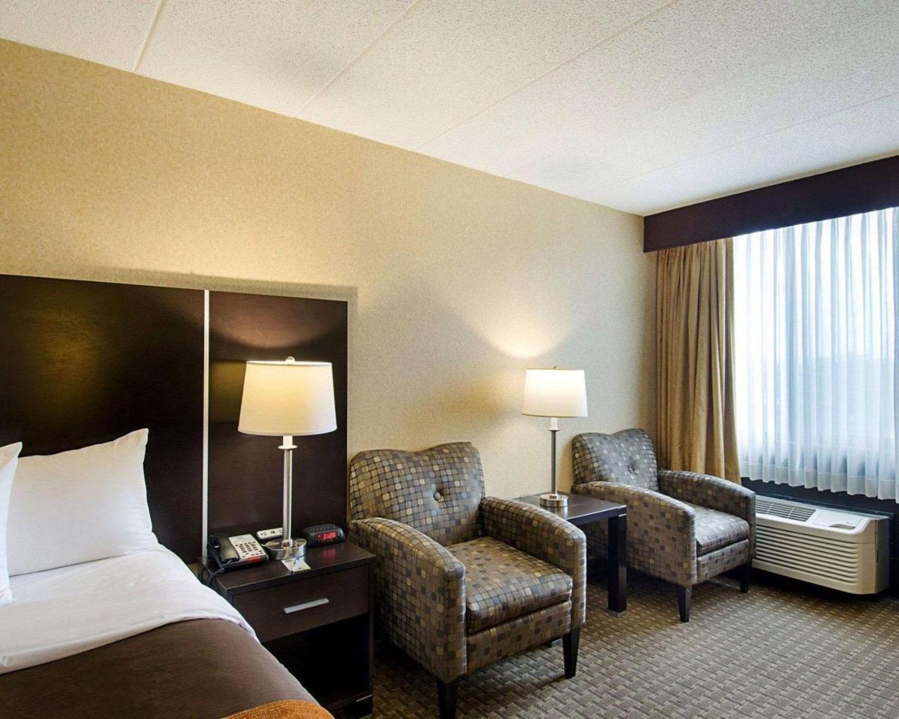 Holiday Inn Express - Fall River North Ngoại thất bức ảnh