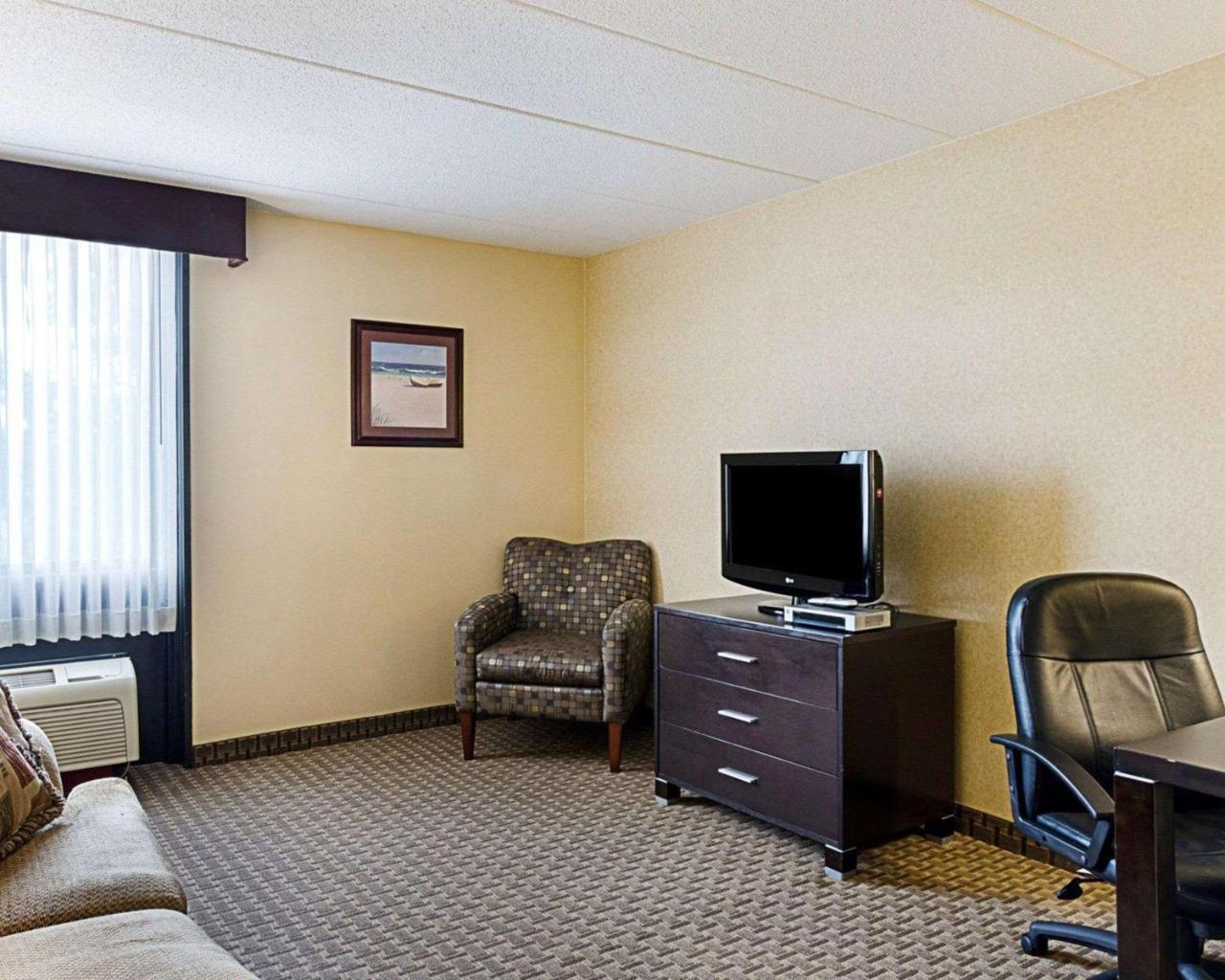 Holiday Inn Express - Fall River North Ngoại thất bức ảnh